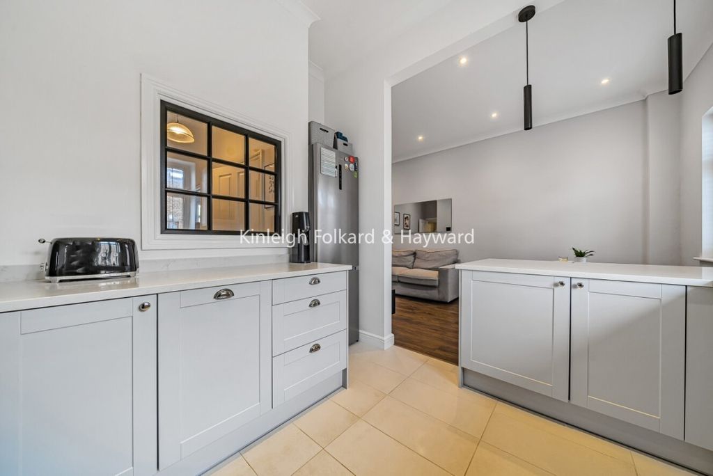 Additional image 9 of 3 bed flat for saleCamden Grove, Chislehurst BR7