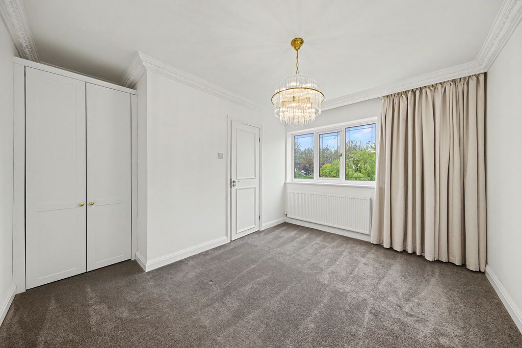Additional image 25 of 4 bed detached house for saleWhitecotes Lane, Walton, Chesterfield S40