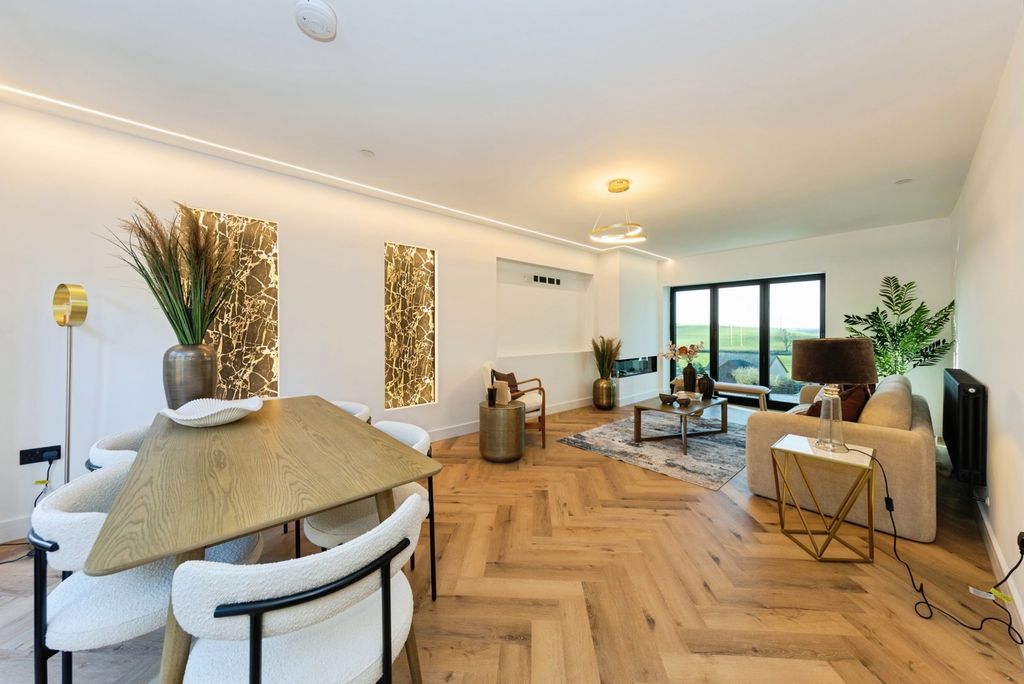 Additional image 10 of 4 bed detached house for saleCroesyceiliog, Carmarthen, Carmarthenshire SA32