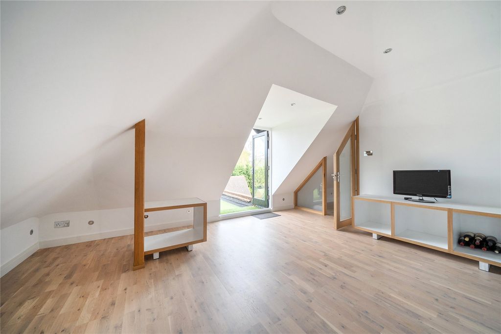Additional image 31 of 2 bed flat for saleCamden Park Road, Chislehurst BR7