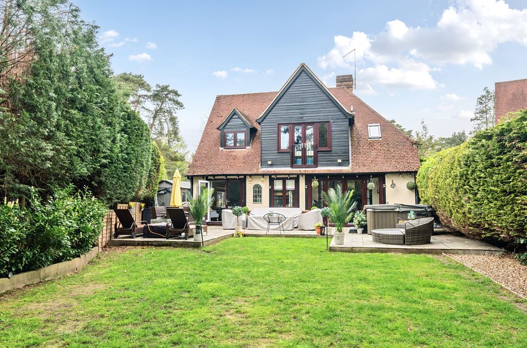 Additional image 29 of 5 bed detached house for saleYoulden Drive, Camberley, Surrey GU15