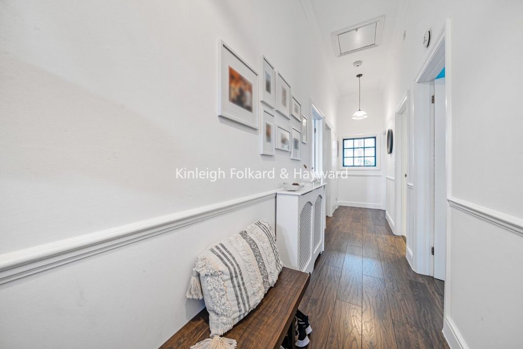 Additional image 7 of 3 bed flat for saleCamden Grove, Chislehurst BR7