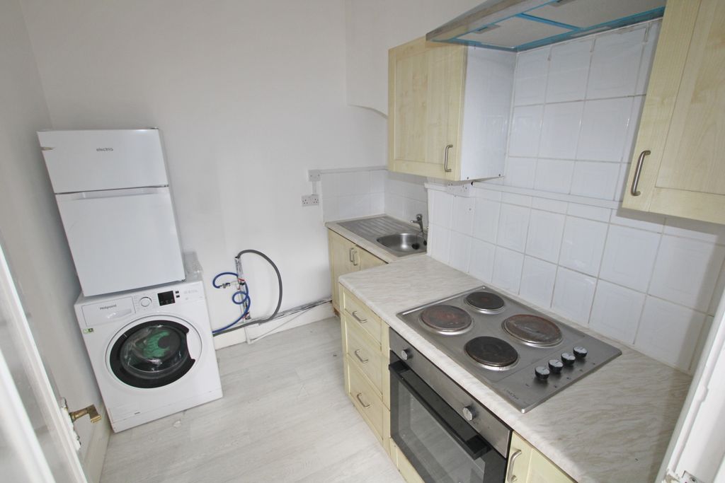 Additional image 12 of 3 bed flat for saleSt. James's Street, Burnley BB11