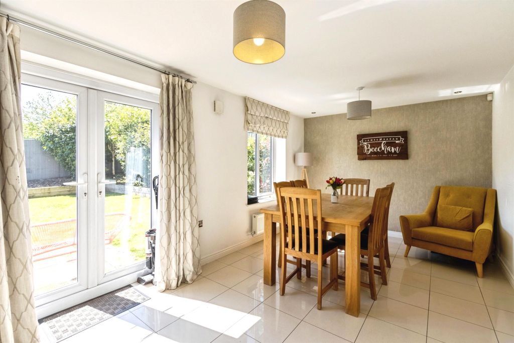 Additional image 7 of 4 bed detached house for saleBlenheim Way, Castleford WF10