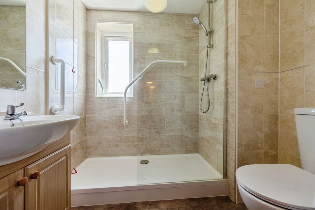 Additional image 14 of 2 bed flat for saleFair Park Road, Wadebridge, Cornwall PL27