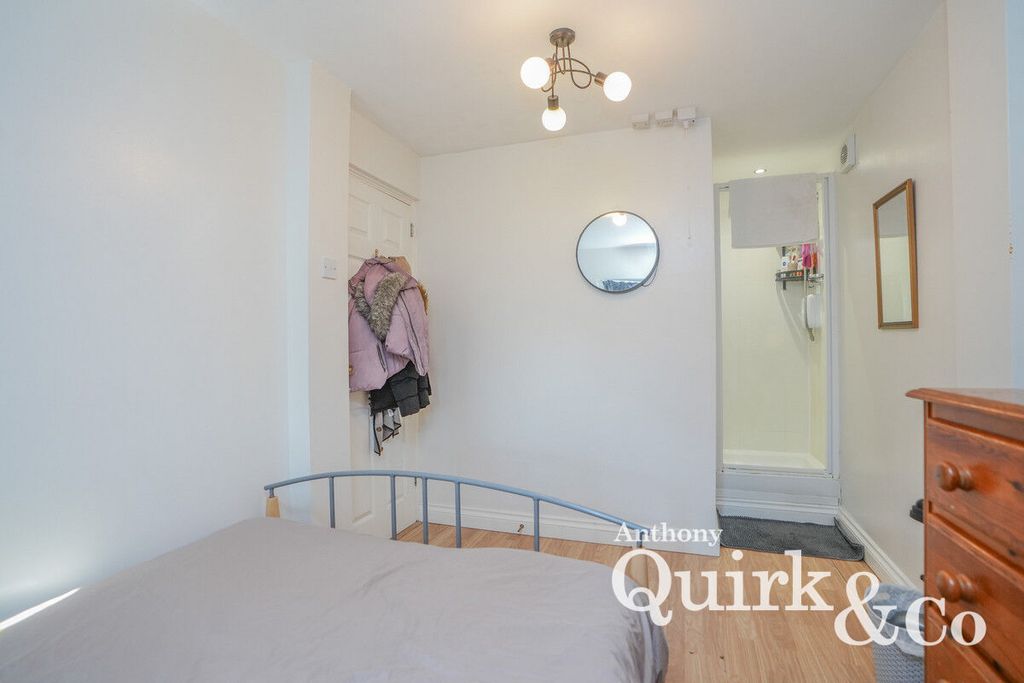 Additional image 10 of 7 bed detached house for saleLong Road, Canvey Island SS8