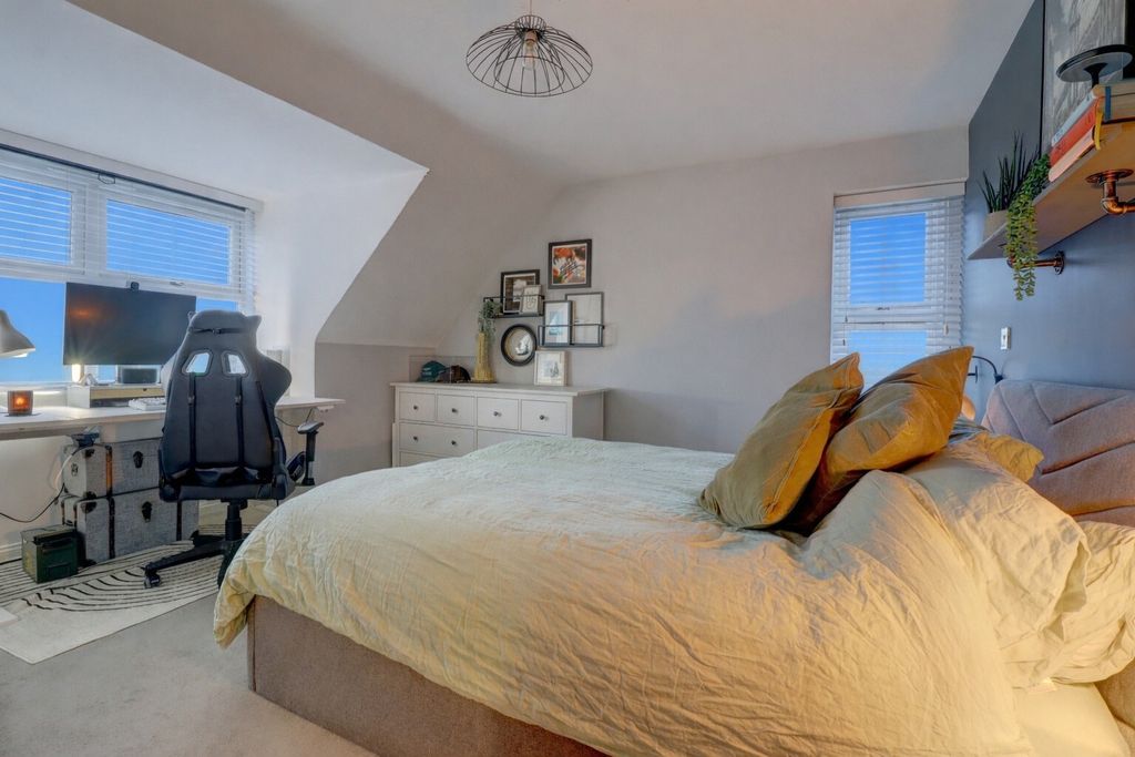 Additional image 7 of 1 bed flat for saleGoodearl Place, Princes Risborough, Buckinghamshire HP27