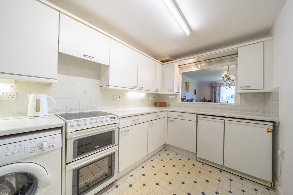 Additional image 8 of 2 bed flat for saleFlat 15, Ashleigh Court, Arnside LA5