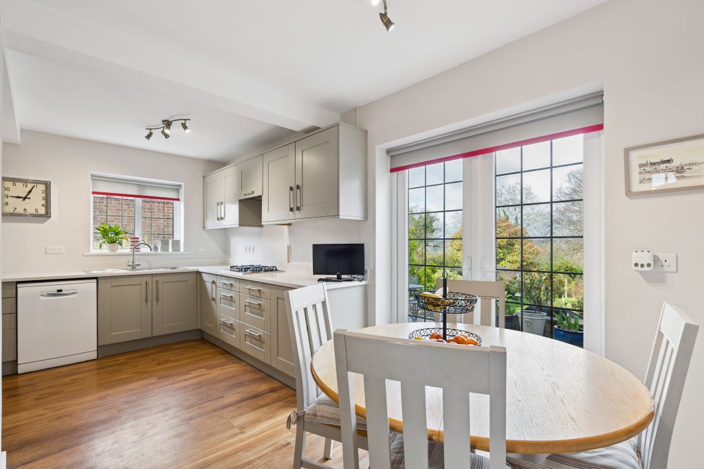 Additional image 4 of 5 bed detached house for saleManor Way, Chesham HP5