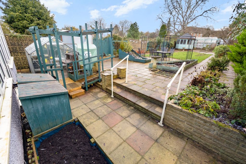 Additional image 23 of 6 bed semi-detached house for saleSalisbury Road, Carshalton SM5