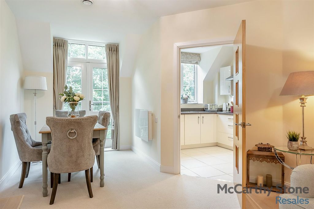 Additional image 10 of 1 bed flat for saleWatson Place, Trinity Road, Chipping Norton, Oxfordshire OX7