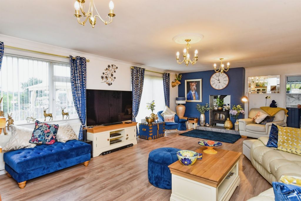 Additional image 5 of 14 bed detached house for saleLacock Road, Patterdown, Chippenham SN15