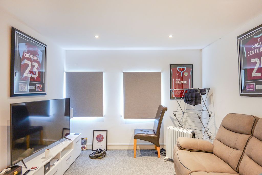Additional image 2 of 2 bed flat for saleAllendale Street, Burnley BB12