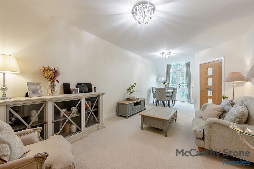Additional image 9 of 1 bed flat for saleWatson Place, Trinity Road, Chipping Norton, Oxfordshire OX7