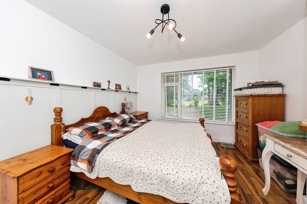 Additional image 14 of 4 bed semi-detached house for saleSteele Avenue, Carmarthen, Carmarthenshire SA31