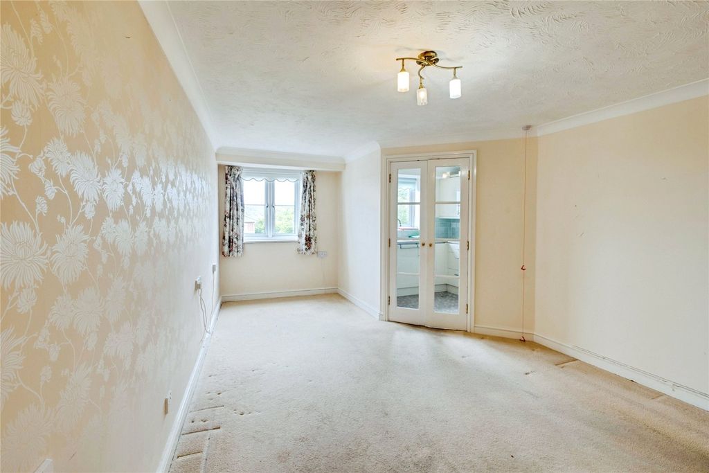 Additional image 2 of 2 bed flat for saleBlenheim Court, Christchurch BH23