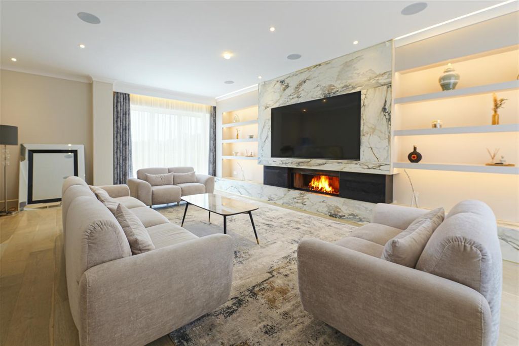 Additional image 8 of 6 bed detached house for saleFarnham House, Merton Lane, Canterbury CT4