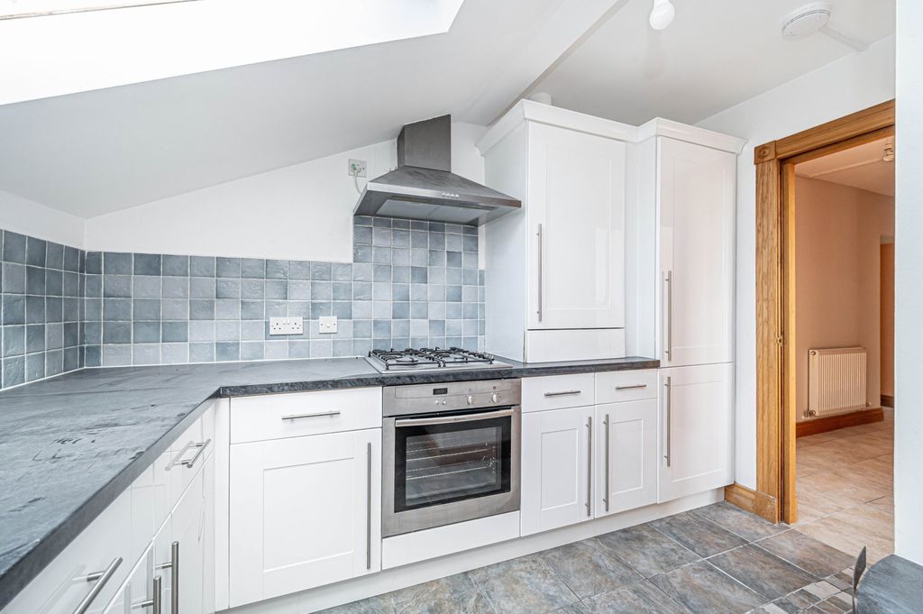 Additional image 9 of 2 bed flat for saleEast Fergus Place, Kirkcaldy KY1