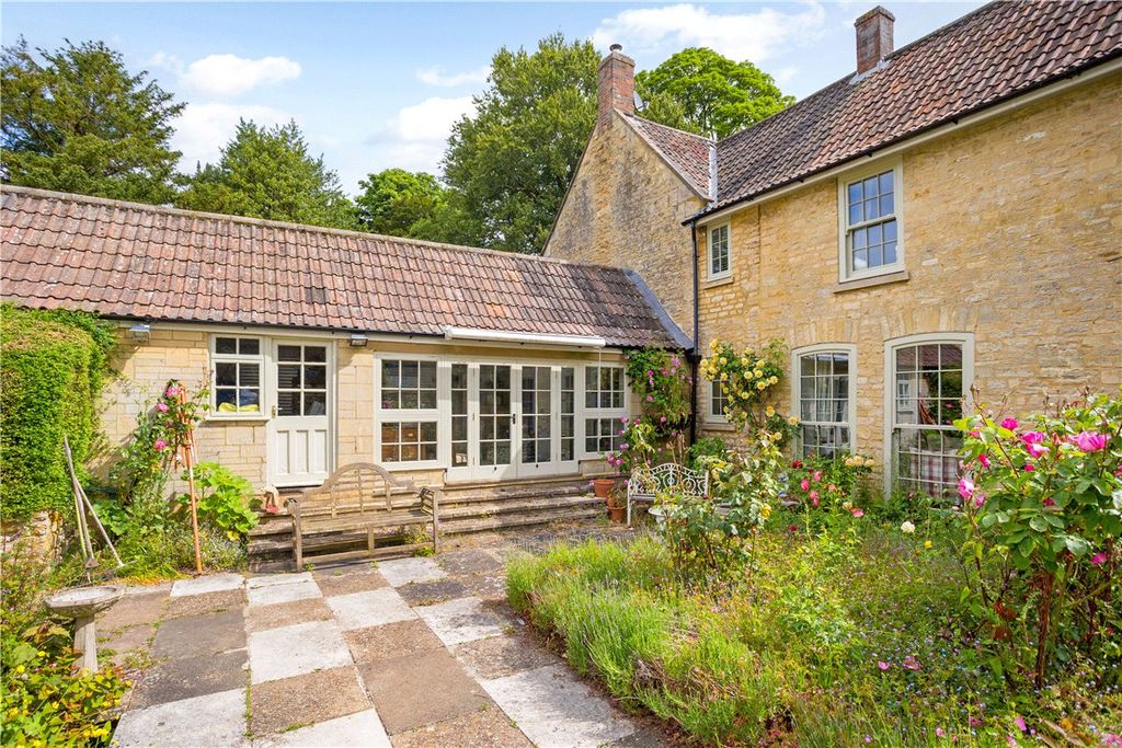 Additional image 22 of 4 bed semi-detached house for saleCastle Street, Calne, Wiltshire SN11