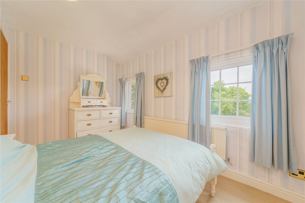 Additional image 12 of 7 bed equestrian for saleBackford, Chester CH2