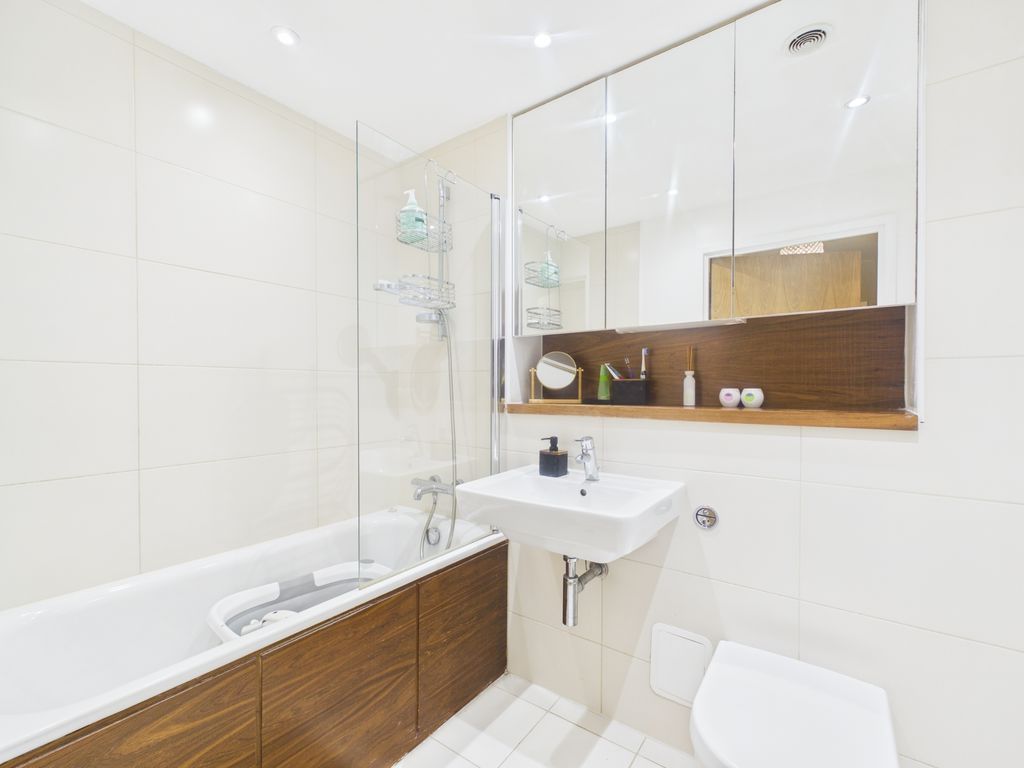 Additional image 5 of 2 bed flat for saleDock Head Road, Chatham ME4