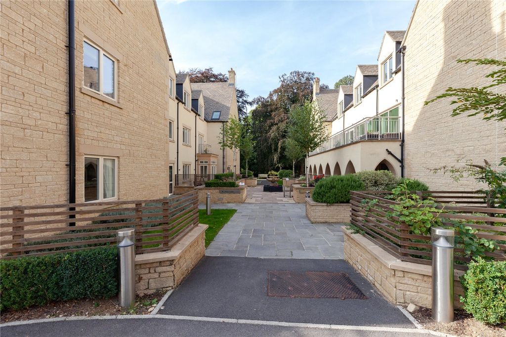 Additional image 21 of 2 bed flat for saleStratton Place, Stratton, Cirencester, Gloucestershire GL7