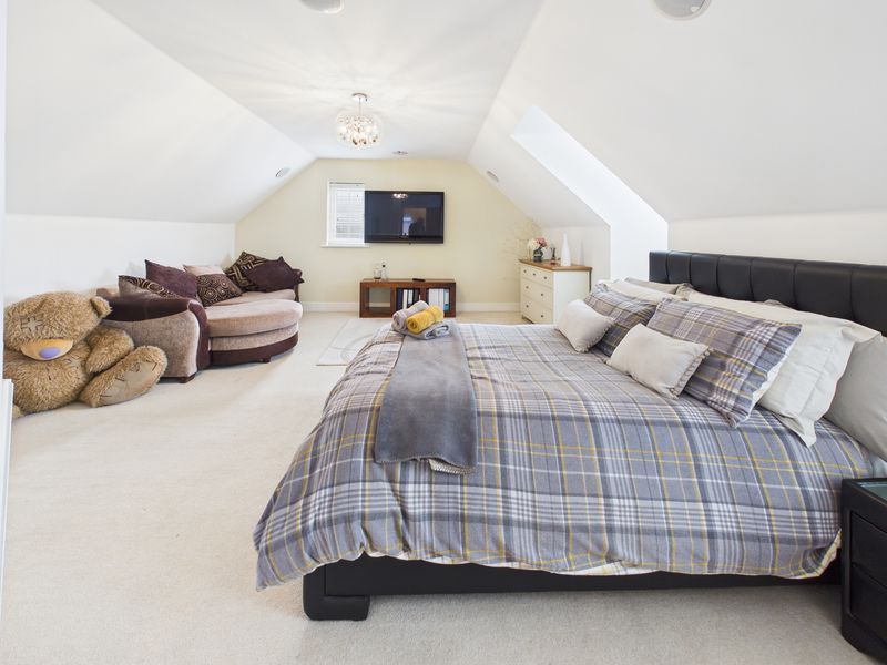 Additional image 14 of 5 bed detached house for saleNewbery Close, Caterham CR3