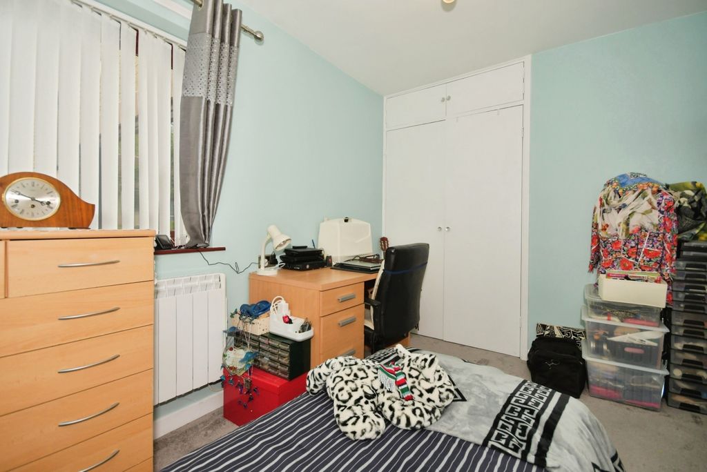 Additional image 10 of 2 bed flat for saleHigh Street, Old Whittington, Chesterfield, Derbyshire S41