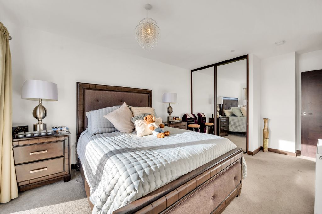 Additional image 4 of 2 bed flat for saleStation Hill, Bury St Edmunds IP32