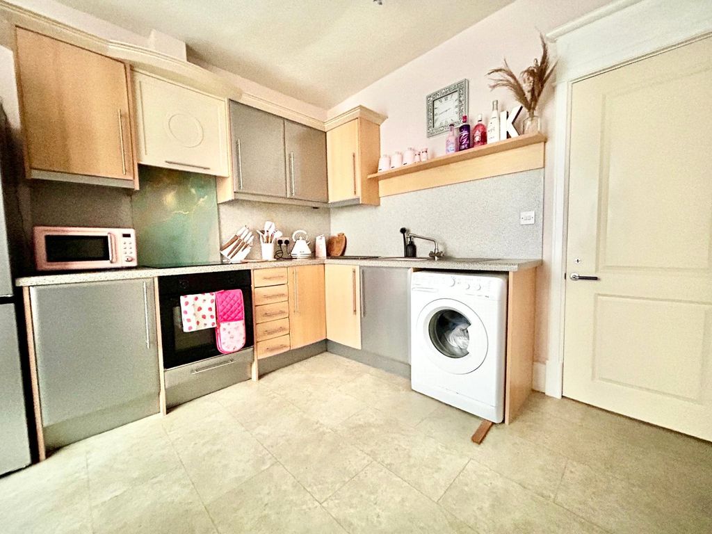 Additional image 3 of 1 bed flat for saleEast Street, South Molton, Devon EX36