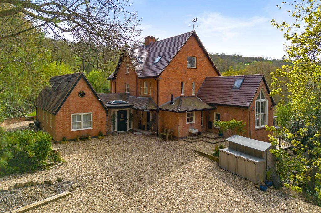 Additional image 2 of 7 bed detached house for saleCrippetts Lane, Leckhampton, Cheltenham, Gloucestershire GL51