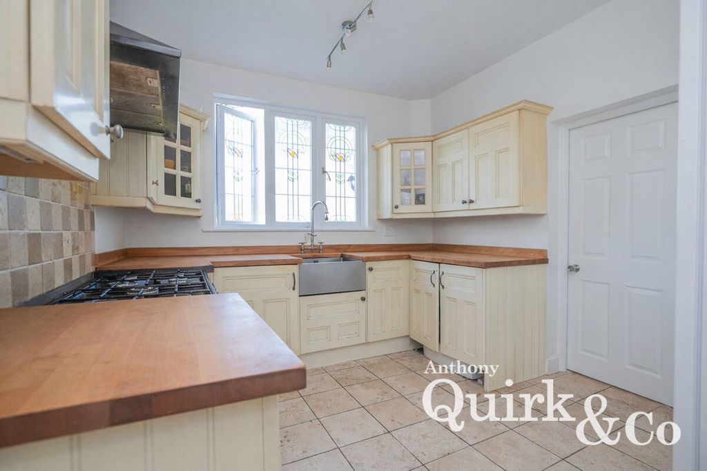 Additional image 2 of 7 bed detached house for saleLong Road, Canvey Island SS8