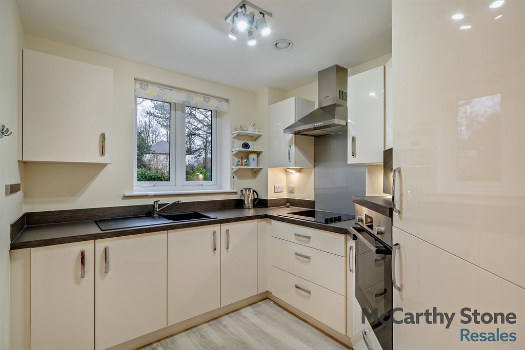 Additional image 6 of 1 bed flat for salePreston Road, Clayton-Le-Woods, Chorley PR6