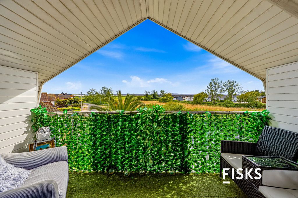 Additional image 2 of 4 bed detached house for saleThorney Bay Road, Canvey Island SS8