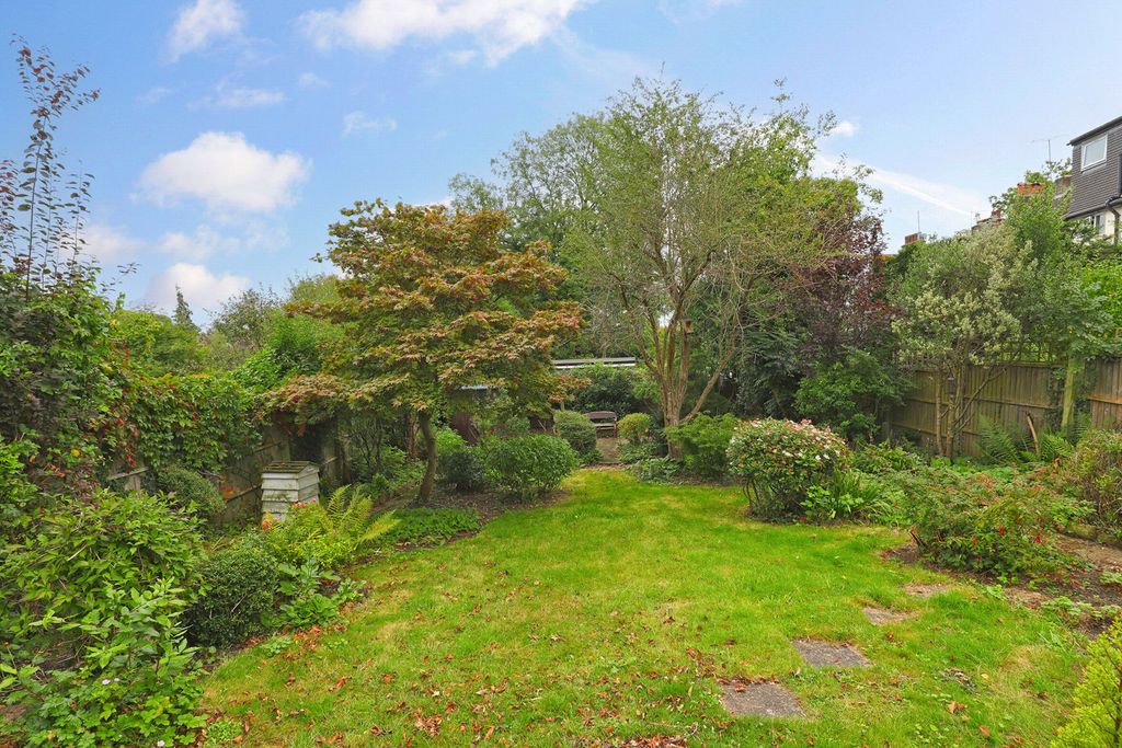 Additional image 22 of 3 bed detached house for saleRoebuck Lane, Buckhurst Hill IG9
