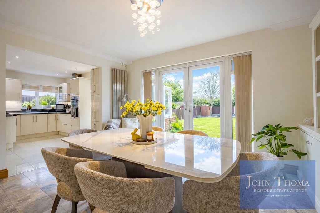 Additional image 7 of 4 bed detached house for saleNew Barns Way, Chigwell IG7