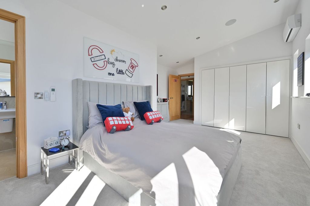 Additional image 29 of 5 bed detached house for saleThe Harlequins, Sandy Lane, Bushey WD23