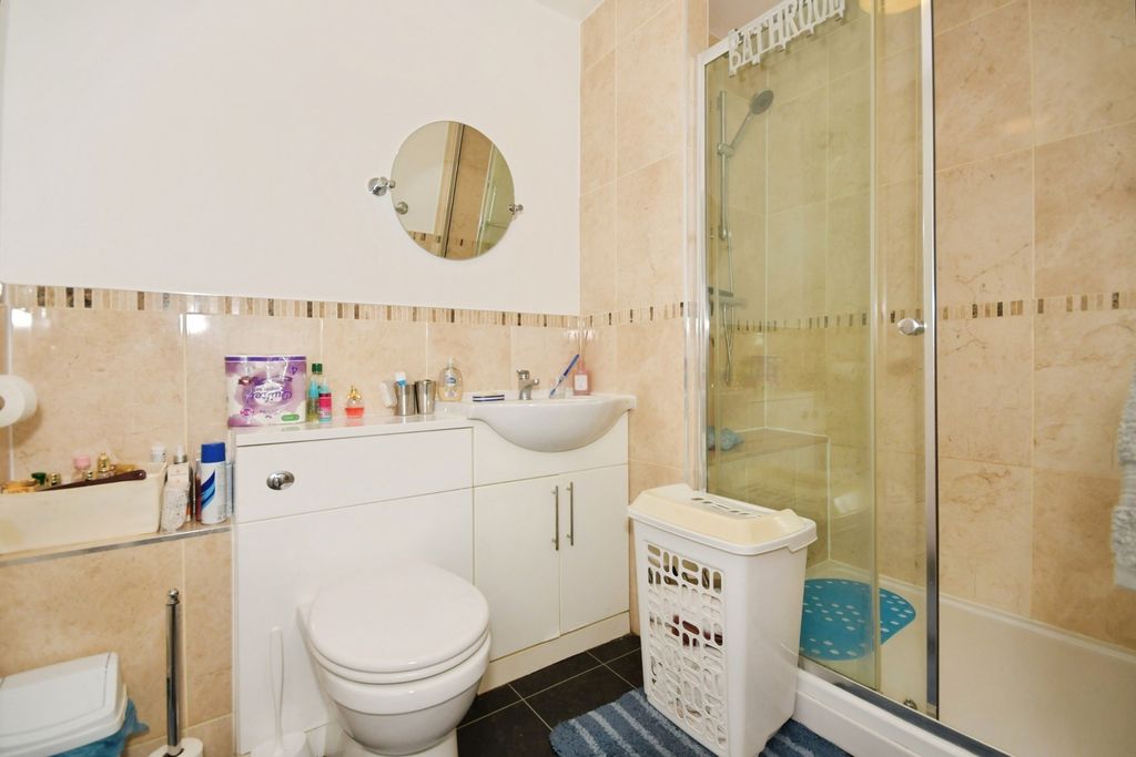 Additional image 9 of 2 bed flat for saleHigh Street, Old Whittington, Chesterfield, Derbyshire S41