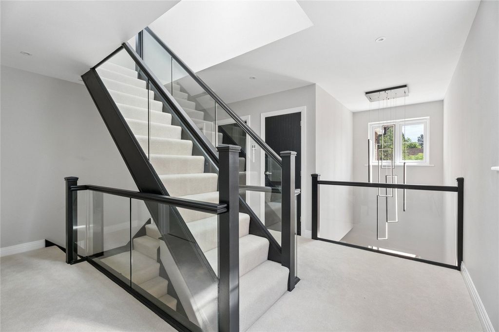 Additional image 9 of 5 bed detached house for saleLye Green Road, Chesham, Buckinghamshire HP5