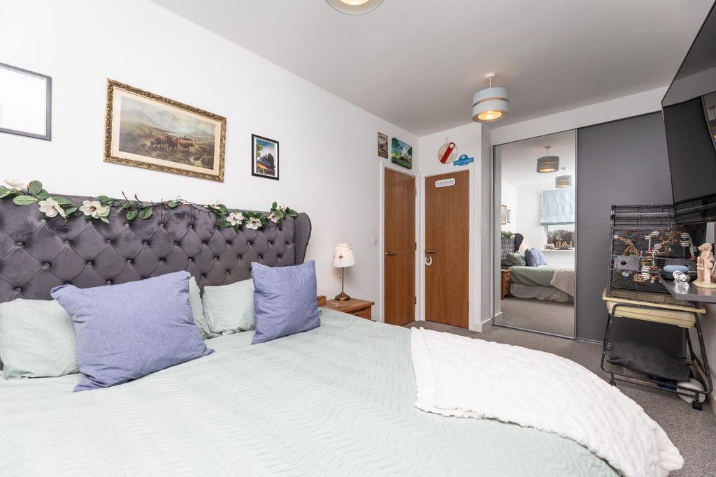 Additional image 12 of 4 bed detached house for salePlumpton Crescent, Castleford WF10