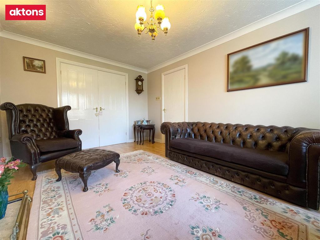 Additional image 4 of 4 bed detached house for salePant Llygodfa, Caerphilly CF83