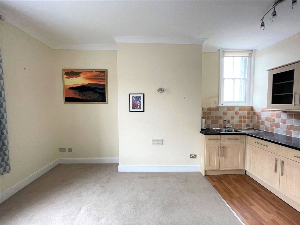 Additional image 5 of 1 bed flat for saleHigh Street, Marlborough, Wiltshire SN8