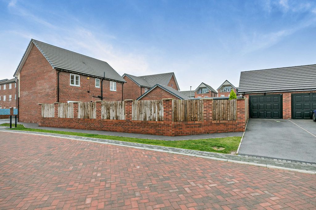 Additional image 18 of 4 bed detached house for saleLowe Lane, Castleford, West Yorkshire WF10