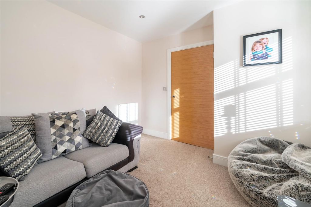 Additional image 13 of 5 bed detached house for saleTreeneuk Gardens, Ashgate, Chesterfield S40