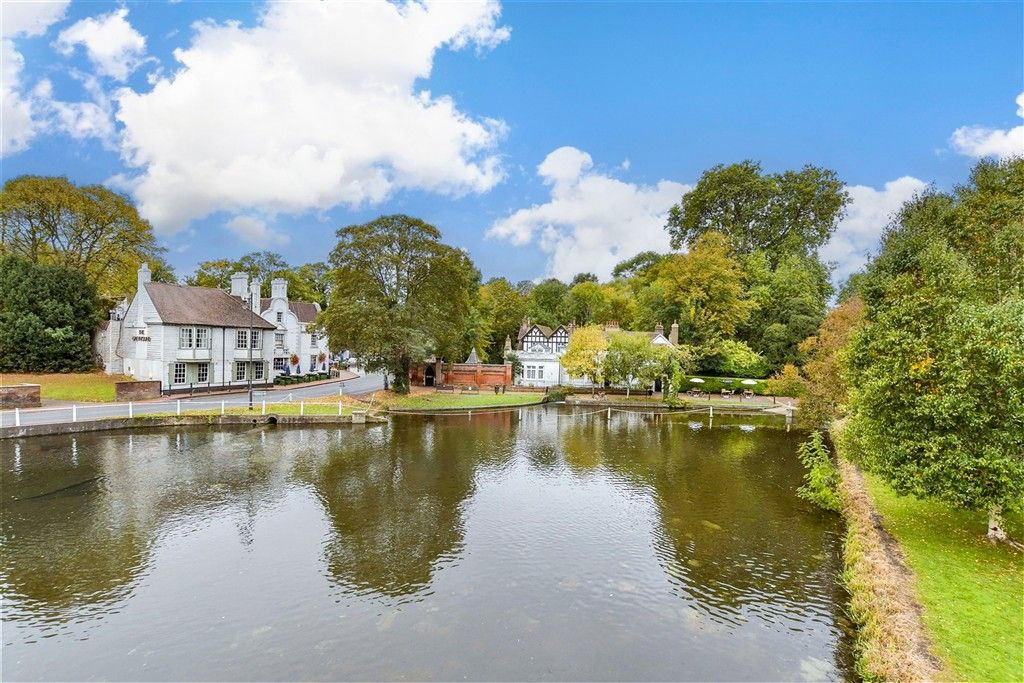Additional image 10 of 2 bed flat for saleThe Green, Carshalton, Surrey SM5