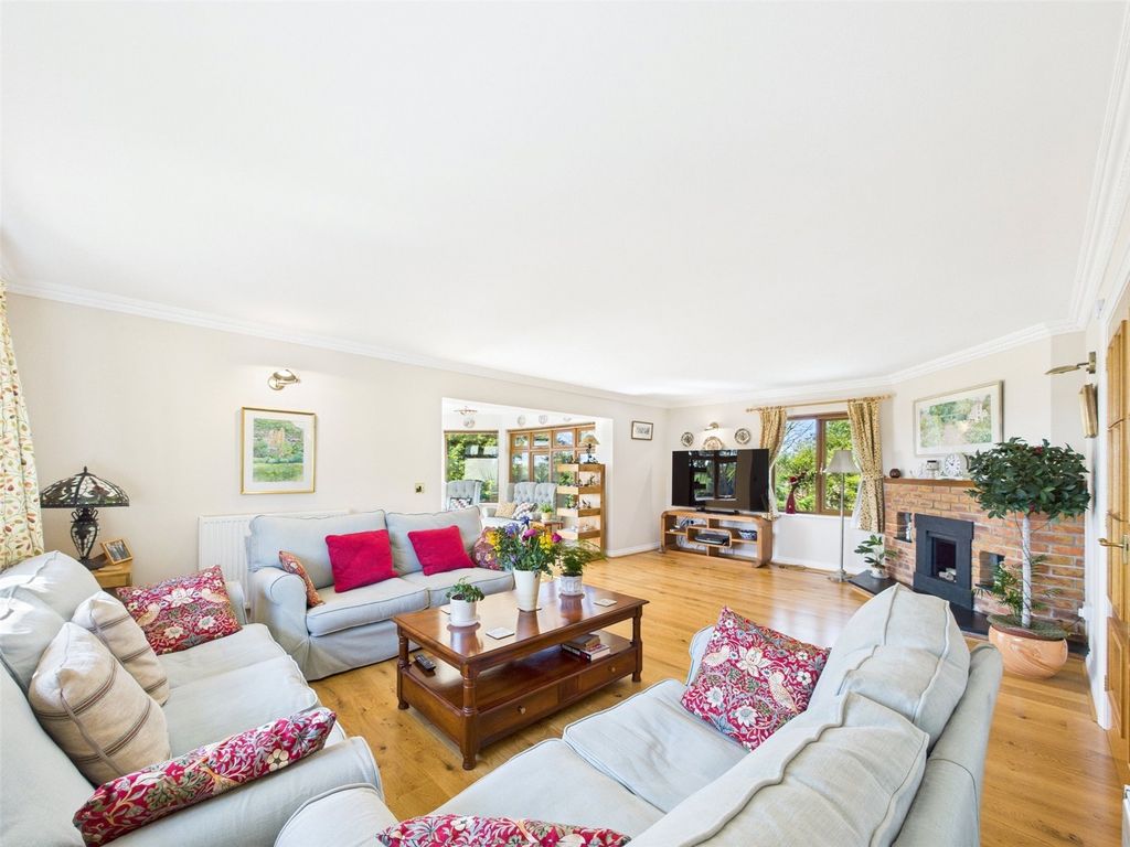5 bed detached house for saleCamelford, Cornwall PL32 photo 3