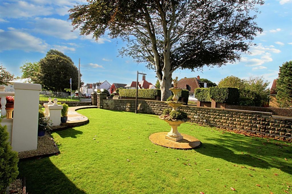 Additional image 5 of 7 bed detached house for saleParc Avenue, Gwbert Road, Cardigan SA43