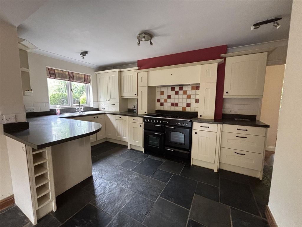 Additional image 8 of 4 bed detached house for saleDerriads Lane, Chippenham SN14