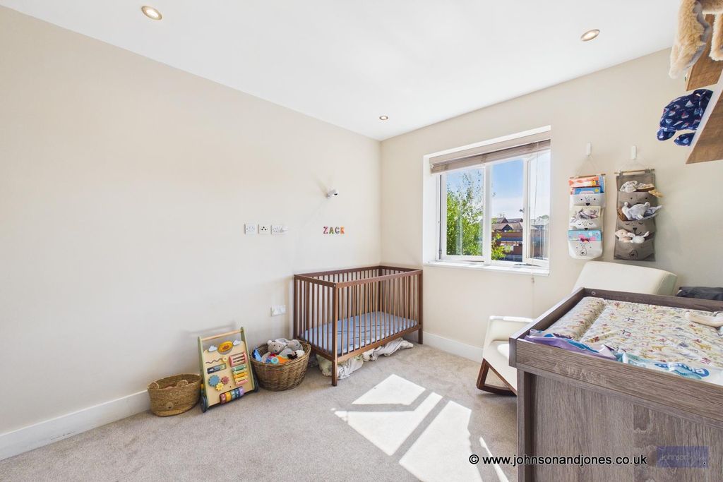 Additional image 11 of 2 bed flat for saleCoronation House, Chertsey KT16