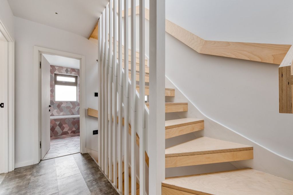 Additional image 28 of 4 bed semi-detached house for saleRuskin Road, Carshalton SM5